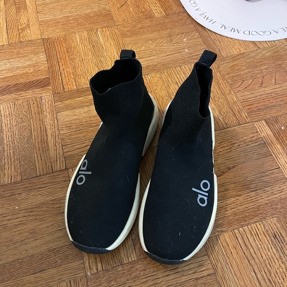 ALO Yoga Shoes Alo Yoga Velocity Knit Sneaker Poshmark